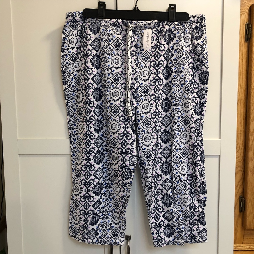 3/$20 La Vie En Rose Capris Pants or Sleepwear Pants NWT